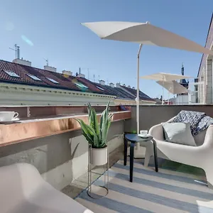 https://riben-house-prague.praguehotelsweb.com