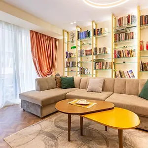 Center Fame House Daire Tiran